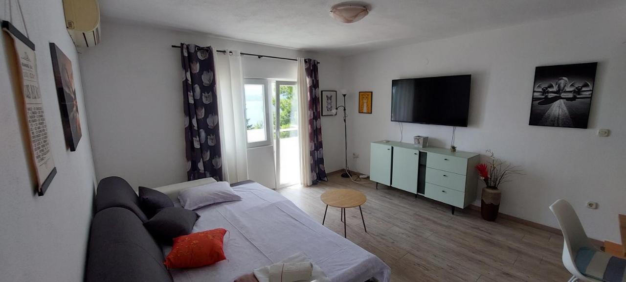 Apartments Dana Omiš Oda fotoğraf
